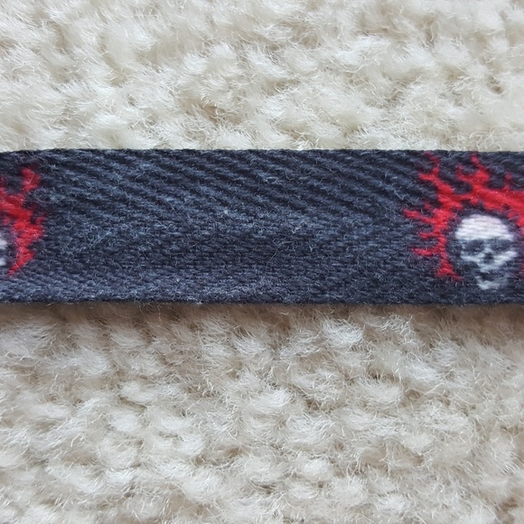 SOLD coverse - Picture 3 of 8